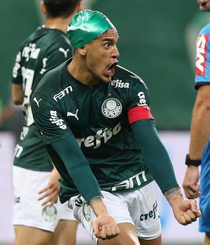 Palmeiras e Amrica se enfrentaram nesta quarta-feira (23), em partida de ida das semifinais da Copa do Brasil. O confronto foi realizado no Allianz Parque, em So Paulo. Na prxima quarta-feira (30), as equipes se reencontram no Independncia, em Belo Horizonte, s 21h30.