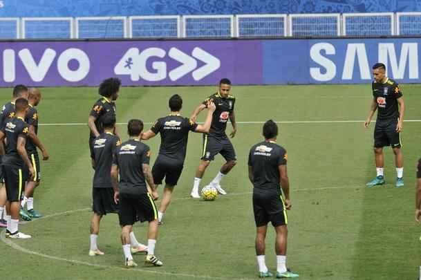 Nesta quarta-feira  tarde (09/11), Seleo Brasileira fez mais um treino no Mineiro e encerrou preparao para enfrentar a Argentina pelas Eliminatrias da Copa do Mundo