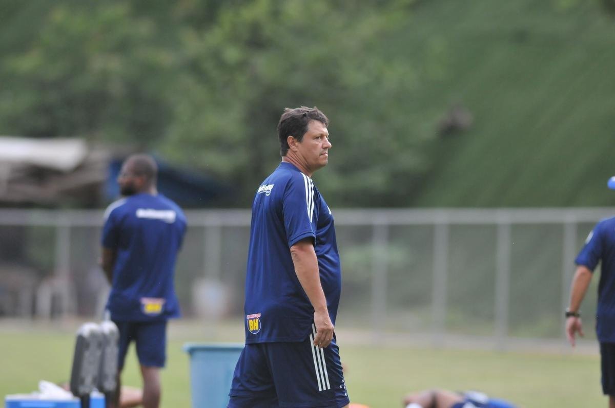 Fotos do terceiro treino do Cruzeiro na Toca da Raposa II (crdito: Alexandre Guzanshe/EM D.A Press)