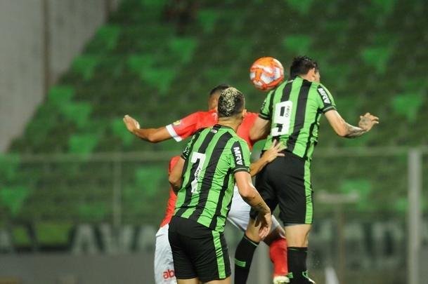 Fotos de Amrica x Tupynambs, no Independncia, pela nona rodada do Campeonato Mineiro