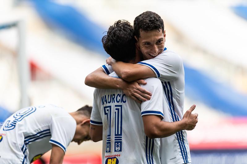 Cruzeiro goleou Patrocinense no Mineirão com gols de Ramon, Roberson e Maurício