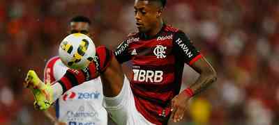 Bruno Henrique passará por cirurgia e não atua mais pelo Flamengo em 2022