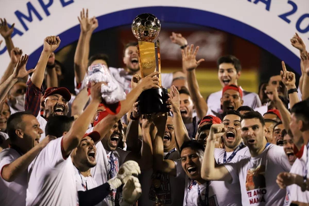 10 Campeonato Paraguaio - O Cerro Porteo foi o campeo da temporada de 2022