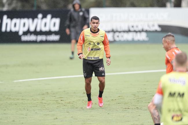 Fotos do treino do Atlético neste domingo na Cidade do Galo (21/11)