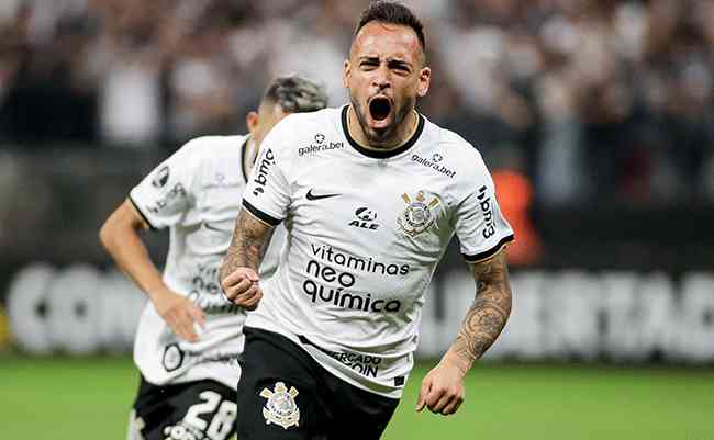 Maycon decidiu o jogo: dois gols para a vitria do Corinthians por 2 a 0