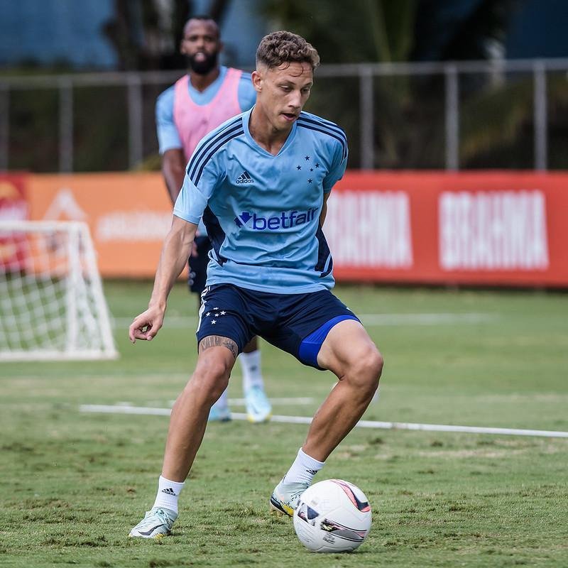 Ian Luccas (volante)