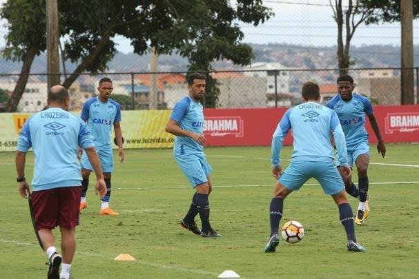 Imagens do treino do Cruzeiro neste domingo (20/05/2018)