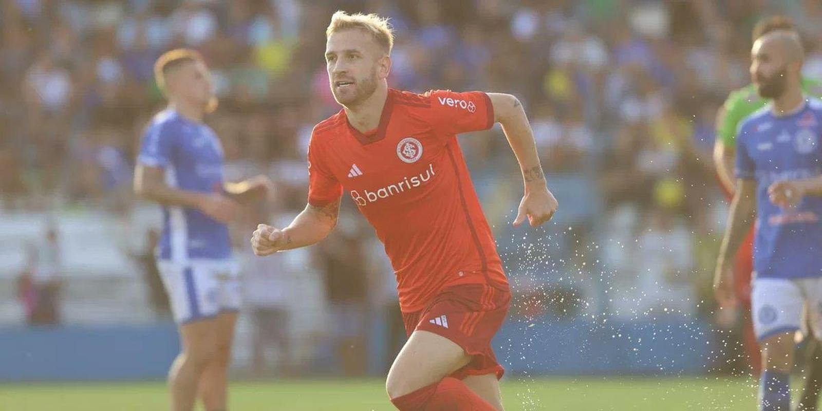 4 Pedro Henrique (Internacional) - quatro gols para colocar a equipe em vantagem no placar