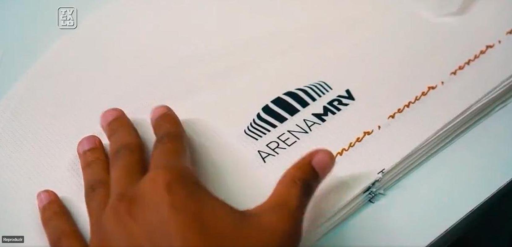 Detalhes da segunda edio do 'Manto da Massa'