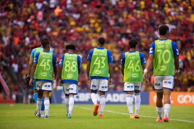 Cruzeiro foi batido pelo Sport por 3 a 1 na Ilha do Retiro pela Série B