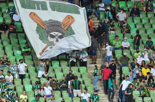 Fotos da torcida do Amrica no Independncia no jogo contra o So Paulo pela ltima rodada do Campeonato Brasileiro de 2021