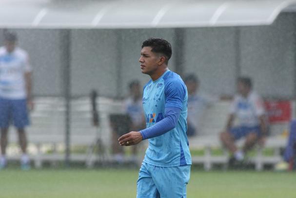Imagens do treino do Cruzeiro nesta segunda-feira, 19 de fevereiro, na Toca da Raposa II