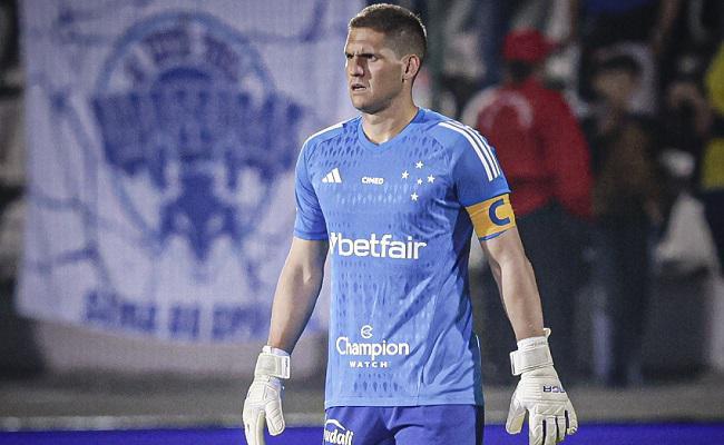 Rafael criticou mudanças constantes de mando de jogos do Cruzeiro