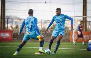 Fotos do treino do Cruzeiro desta sexta-feira, na Toca da Raposa II (Vinnicius Silva/Cruzeiro E.C)