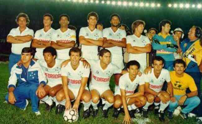 Cruzeiro venceu o Atltico na deciso do Estadual de 1984