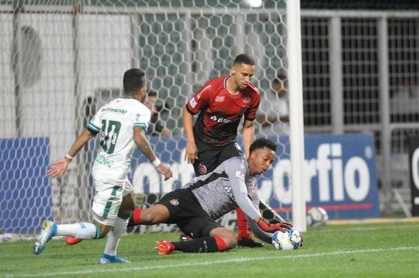 Fotos de Amrica x Brasil de Pelotas, no Independncia, pela 24 rodada da Srie B