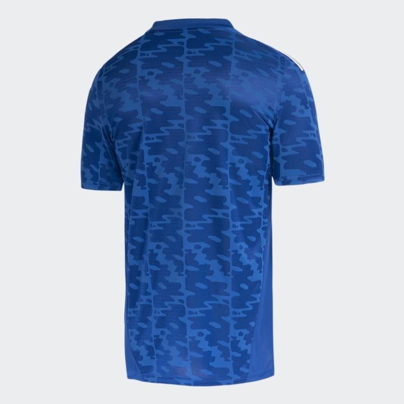 Cruzeiro e Adidas lanaram 'camisa pr-jogo'