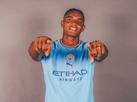 Manchester City oficializa a contratao de zagueiro do Borussia Dortmund