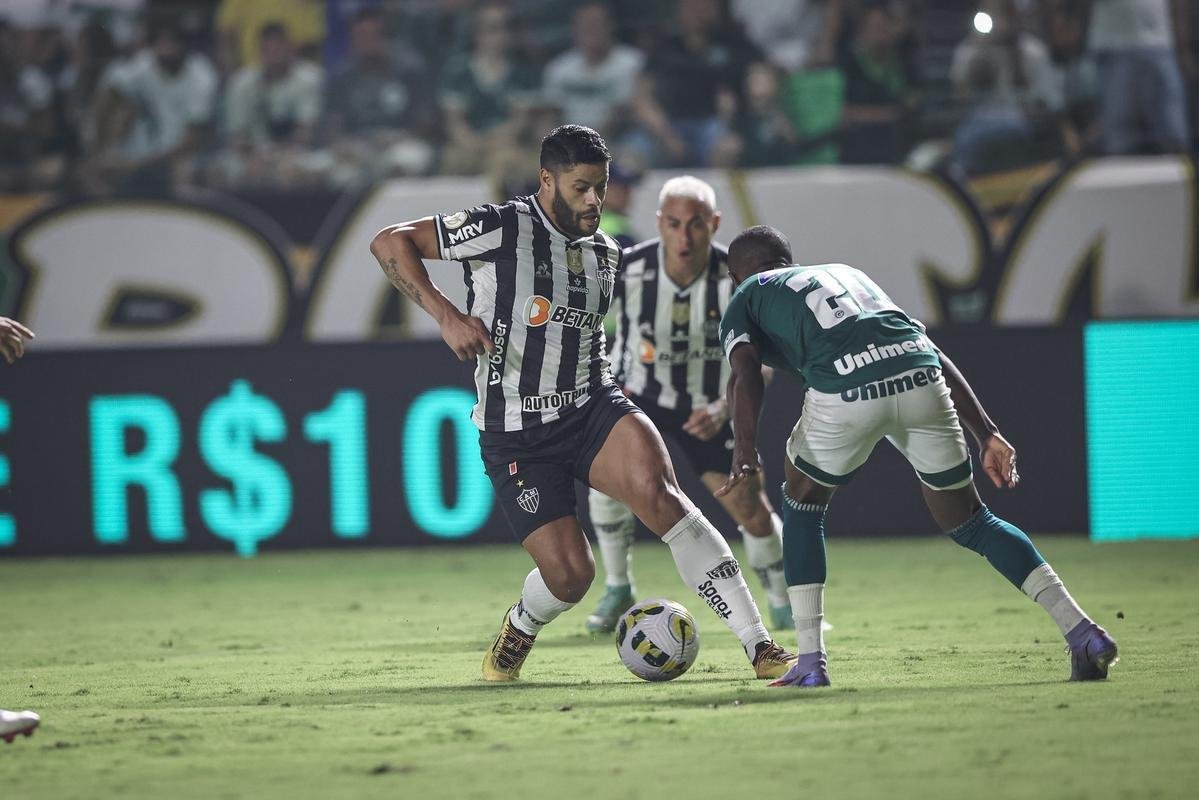 Fotos do jogo entre Gois e Atltico no Estdio da Serrinha, em Goinia, pela quarta rodada do Campeonato Brasileiro