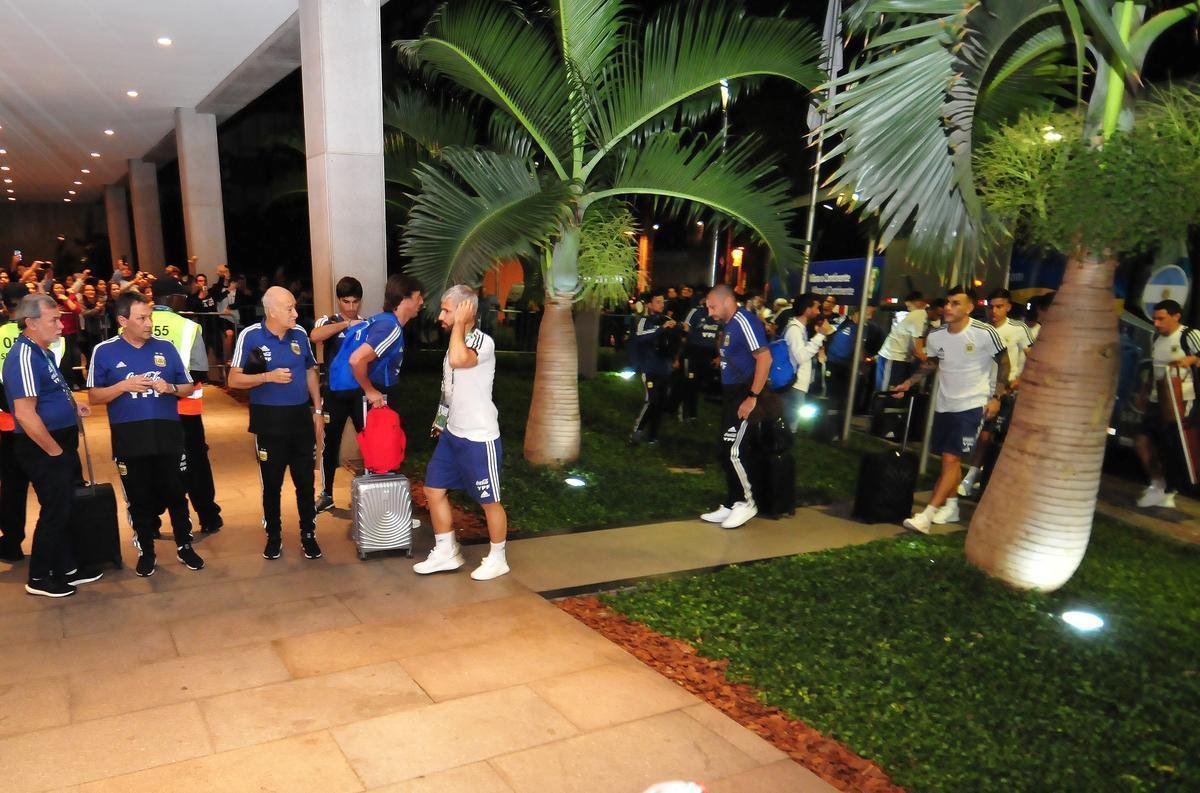 Aps derrota, Argentina chega a Belo Horizonte