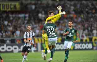 Atltico enfrentou o Gois em jogo do Campeonato Brasileiro
