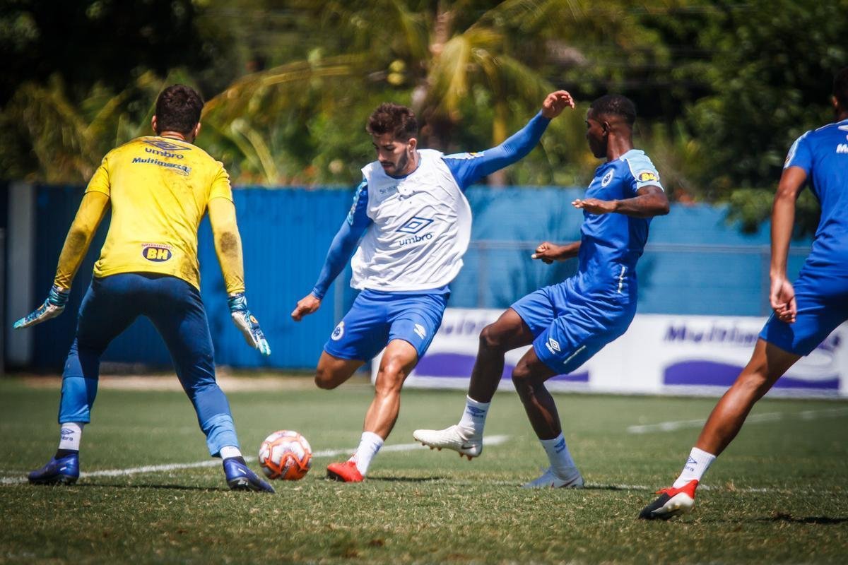 Fotos do ltimo treino do Cruzeiro antes de jogo contra Tupynambs