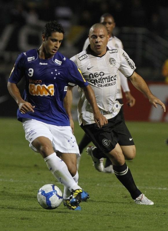 Corinthians x Cruzeiro: fotos do jogo no Pacaembu, em So Paulo, pela 35 rodada do Campeonato Brasileiro de 2010