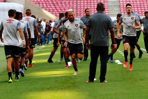 Partida entre Sport e Vitria, na Arena de Pernambuco, pela Copa do Nordeste