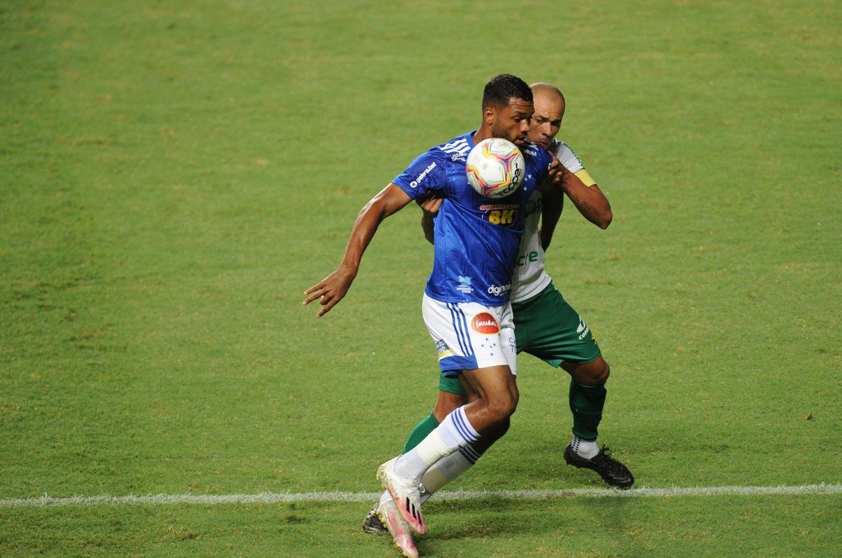 Fotos do jogo entre Cruzeiro e Cuiab, no Independncia, em Belo Horizonte, pela 32 rodada da Srie B do Campeonato Brasileiro