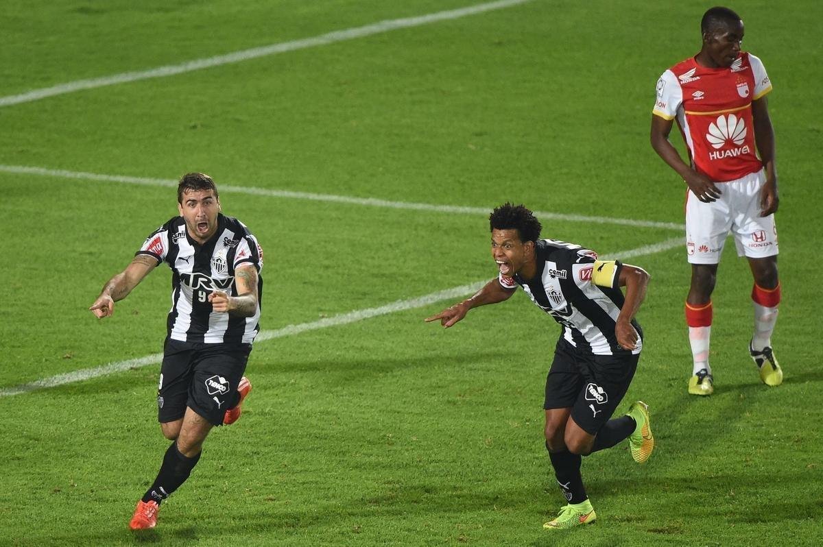 No ano seguinte, o Atltico foi enfrentar o Santa Fe, mais uma vez, pela Copa Libertadores. Depois de duas derrotas seguidas nas duas primeiras rodadas, o Galo precisava da vitria para seguir sonhando com a classificao. Com gol de Lucas Pratto, no segundo tempo, o alvinegro conquistou seu nico triunfo no El Campn: 1 a 0.