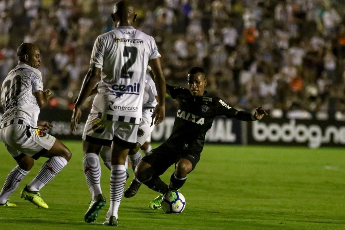 Botafogo-PB e Atltico se enfrentaram na noite desta quarta-feira, pela Copa do Brasil
