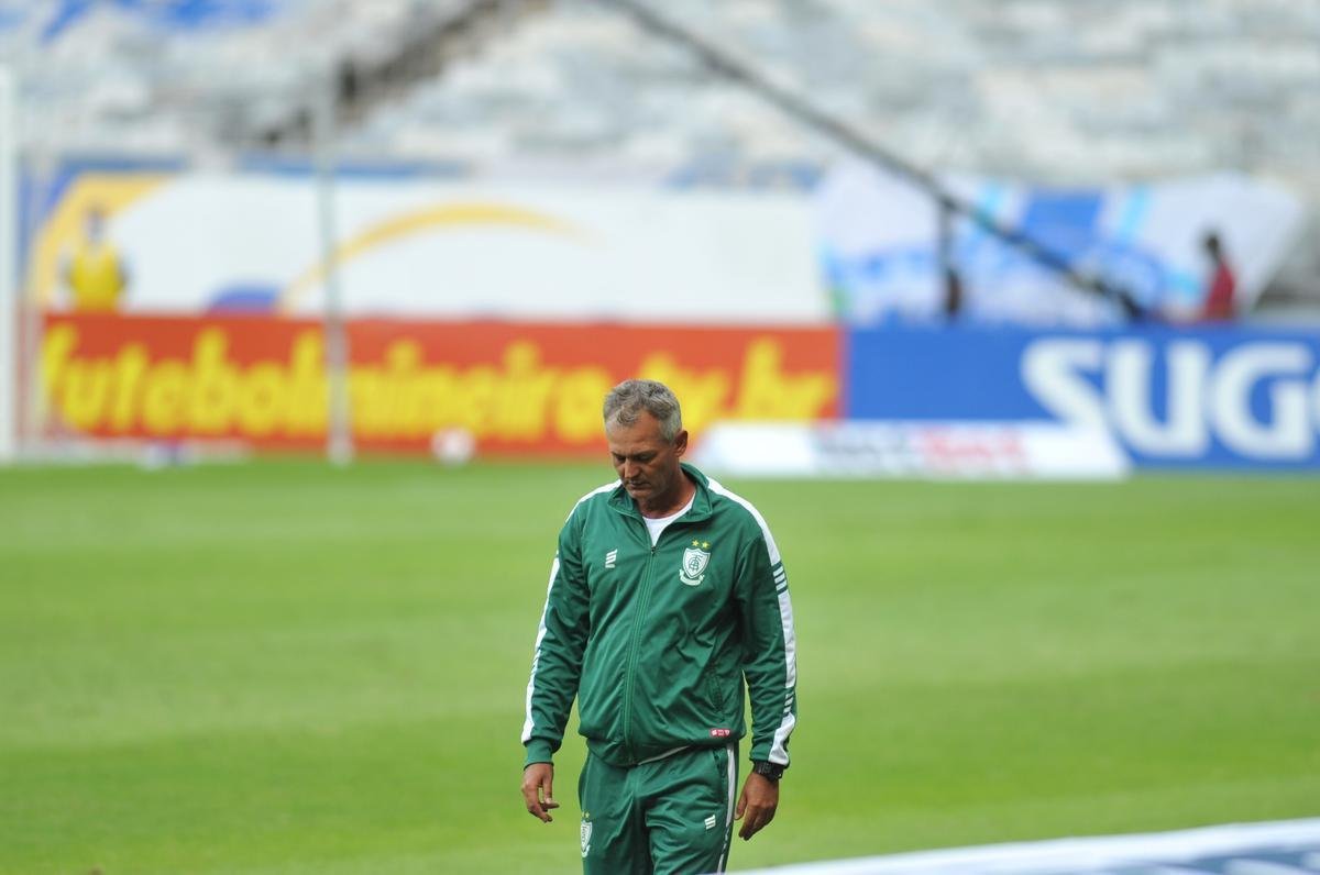 Fotos do clssico de ida da semifinal do Campeonato Mineiro, entre Cruzeiro e Amrica, no Mineiro, em Belo Horizonte