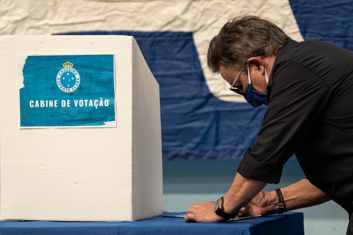 Sérgio Santos Rodrigues foi eleito presidente do Cruzeiro para o mandato de sete meses até o fim de 2020