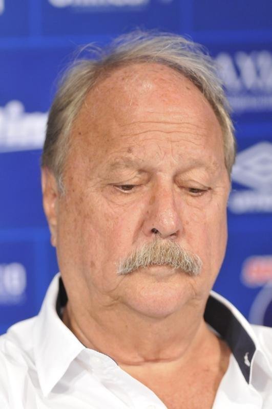 Cruzeiro apresentou o volante Jadson e o lateral-direito Luis Orejuela, primeiros reforos para a temporada