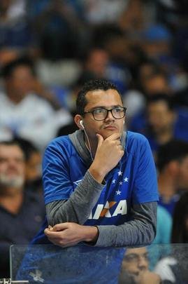 Torcida do Cruzeiro lotou o Mineiro em duelo com o Grmio pela semifinal da Copa do Brasil