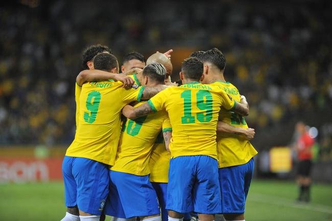 Brasil goleou o Paraguai por 4 a 0 no Mineiro, em BH, pelas Eliminatrias da Copa do Mundo, com gols de Raphinha, Philippe Coutinho, Antony e Rodrygo