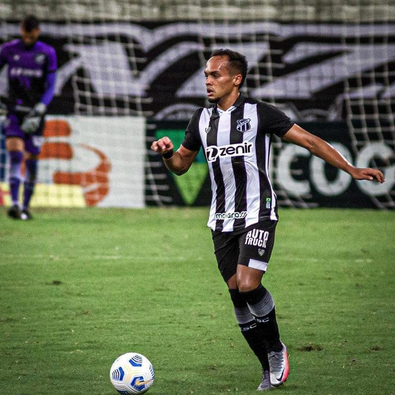 Bruno Pacheco - lateral-esquerdo do Cear