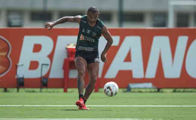 Recuperado de leso, Mariano garante que est 100% para clssico na final do Mineiro