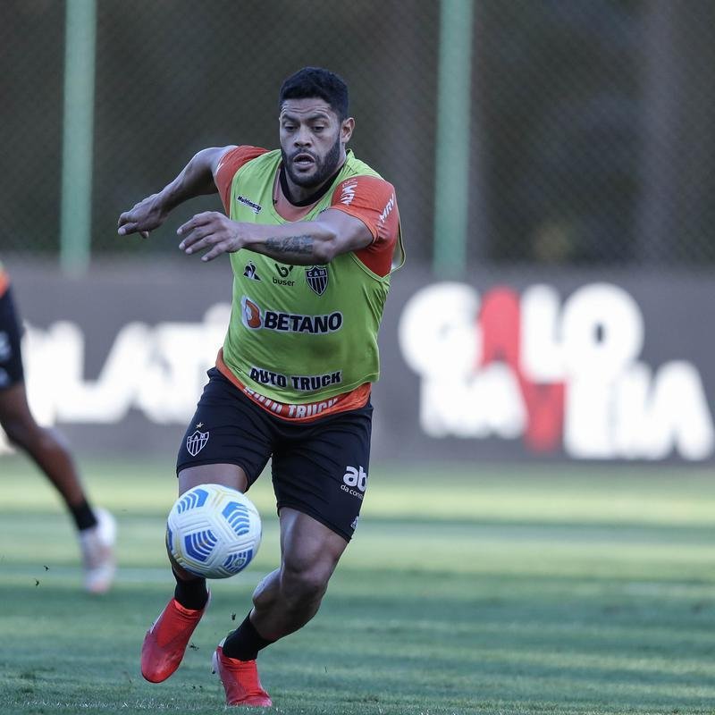 Fotos do primeiro treino de Diego Costa pelo Atltico