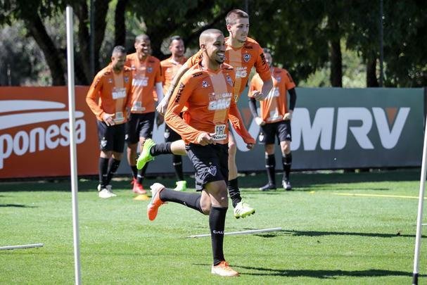 Atlético fez, nesta sexta, último treino antes do duelo na Arena da Baixada