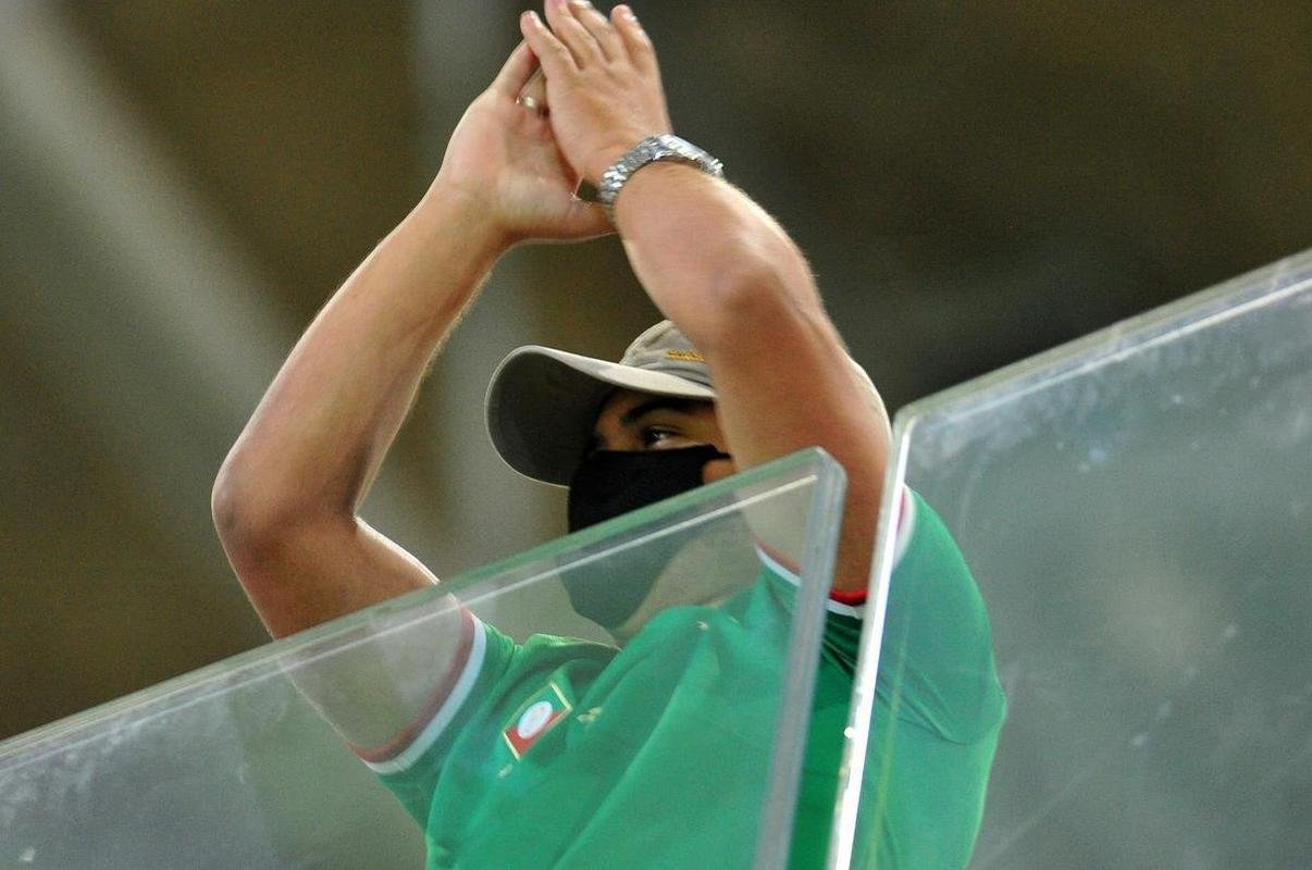 Fotos do jogo entre Cruzeiro e Confiana pela Srie B. Jogo  em Belo Horizonte marcou a volta da torcida cruzeirense ao Mineiro aps meses de ausncia devido  pandemia da COVID-19