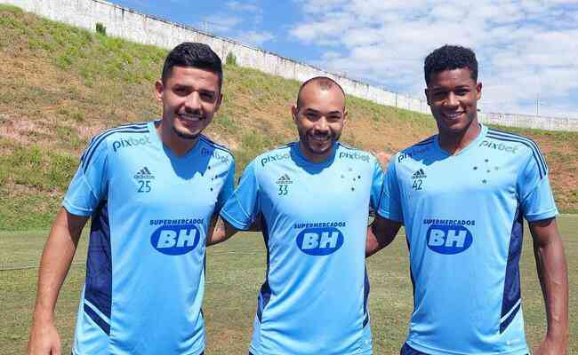 Cruzeiro fez treinamento em campo anexo ao estdio de Muria