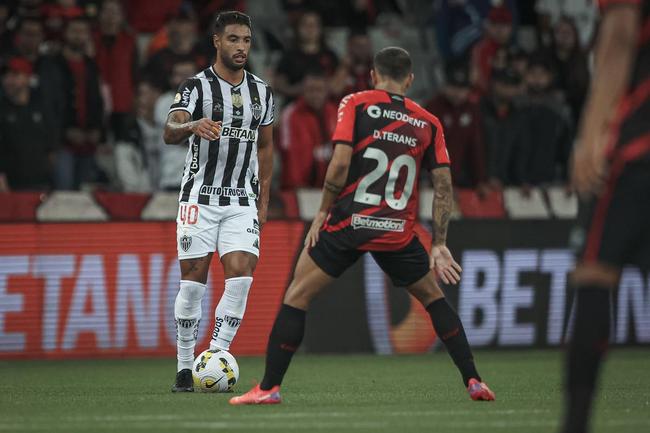 Neste domingo (17), o Atltico enfrentou o Athletico-PR pela segunda rodada da Srie A do Campeonato Brasileiro. A partida foi realizada na Arena da Baixada, em Curitiba.