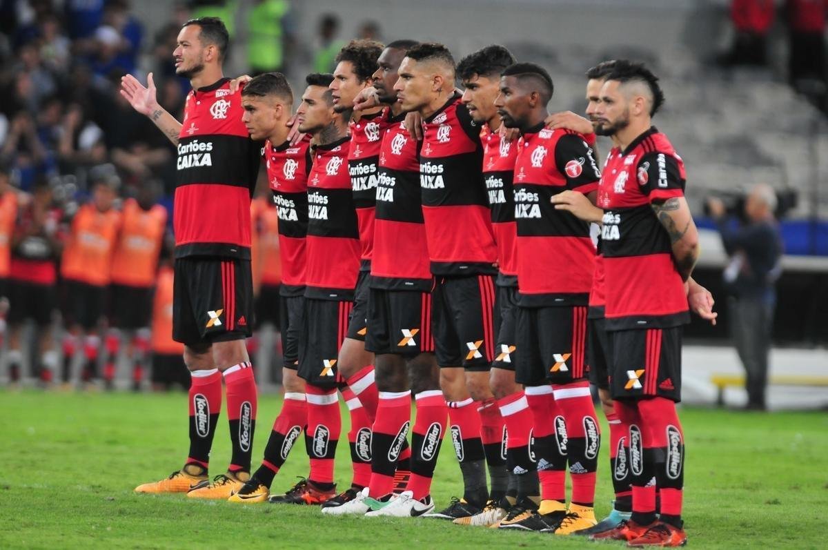 De Henrique a Thiago Neves, passando pela defesa de Fbio; a emoo dos cruzeirenses