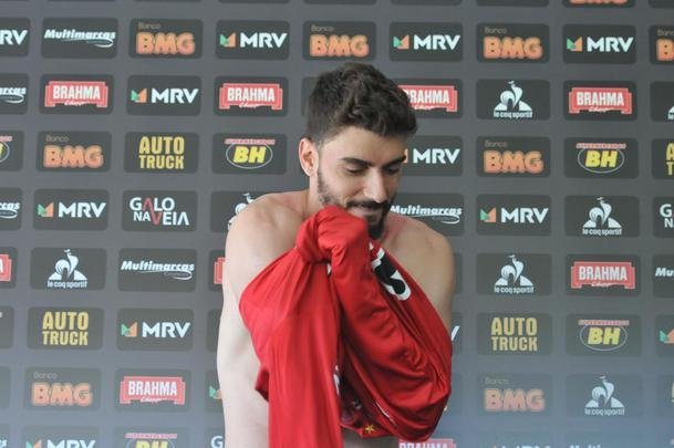 Goleiro Rafael, ex-Cruzeiro, foi apresentado como reforo do Atltico na Cidade do Galo. 
