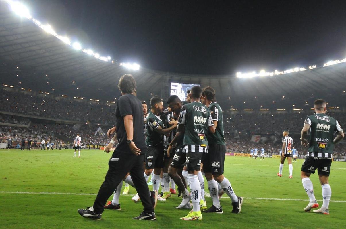 Torcida do Atltico lotou o Mineiro no jogo contra o Grmio e bateu recorde de pblico no Campeonato Brasileiro
