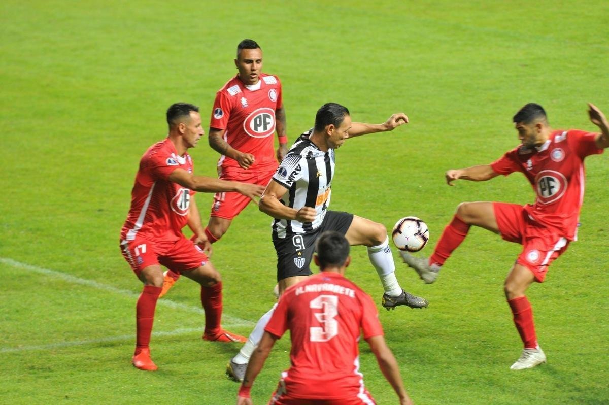 Fotos do primeiro tempo de Atltico x Unin La Calera-CHI, no Independncia, pela Copa Sul-Americana