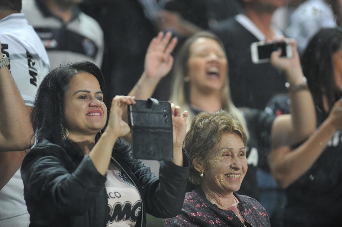 Fotos da partida entre Atltico e So Paulo, no Independncia