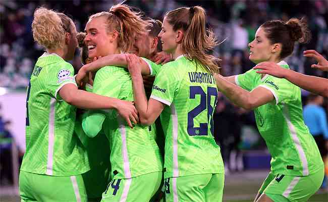 Wolfsburg abriu placar com a holandesa Jill Roord; time alemão vai encarar o forte Barcelona