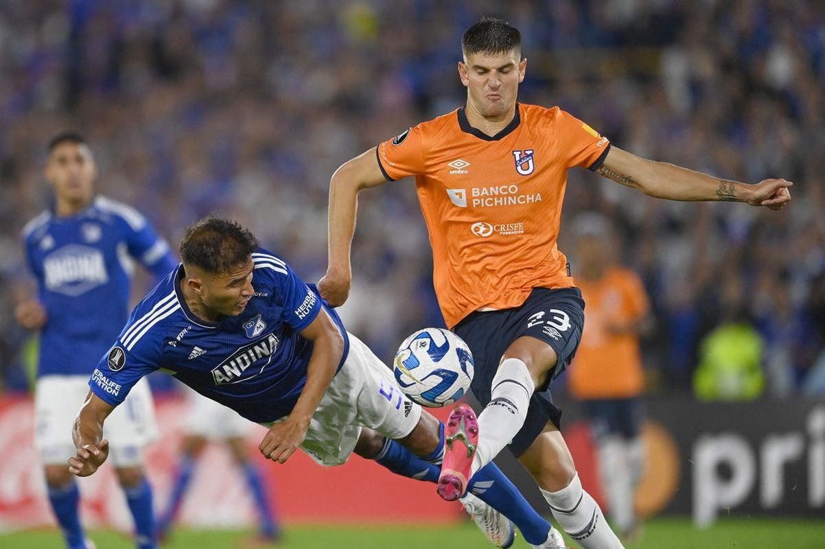 Millonarios-COL venceu Universidad Catlica-EQU por 2 a 1 e ser adversrio do Atltico na terceira fase da Libertadores